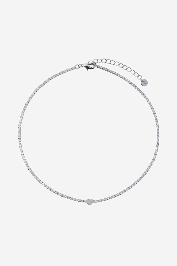 Колье из камней с сердечком в центре