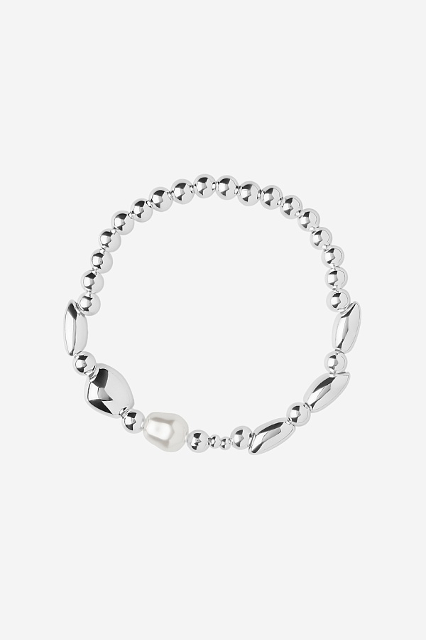 Браслет с шариками и жемчужиной на резинке